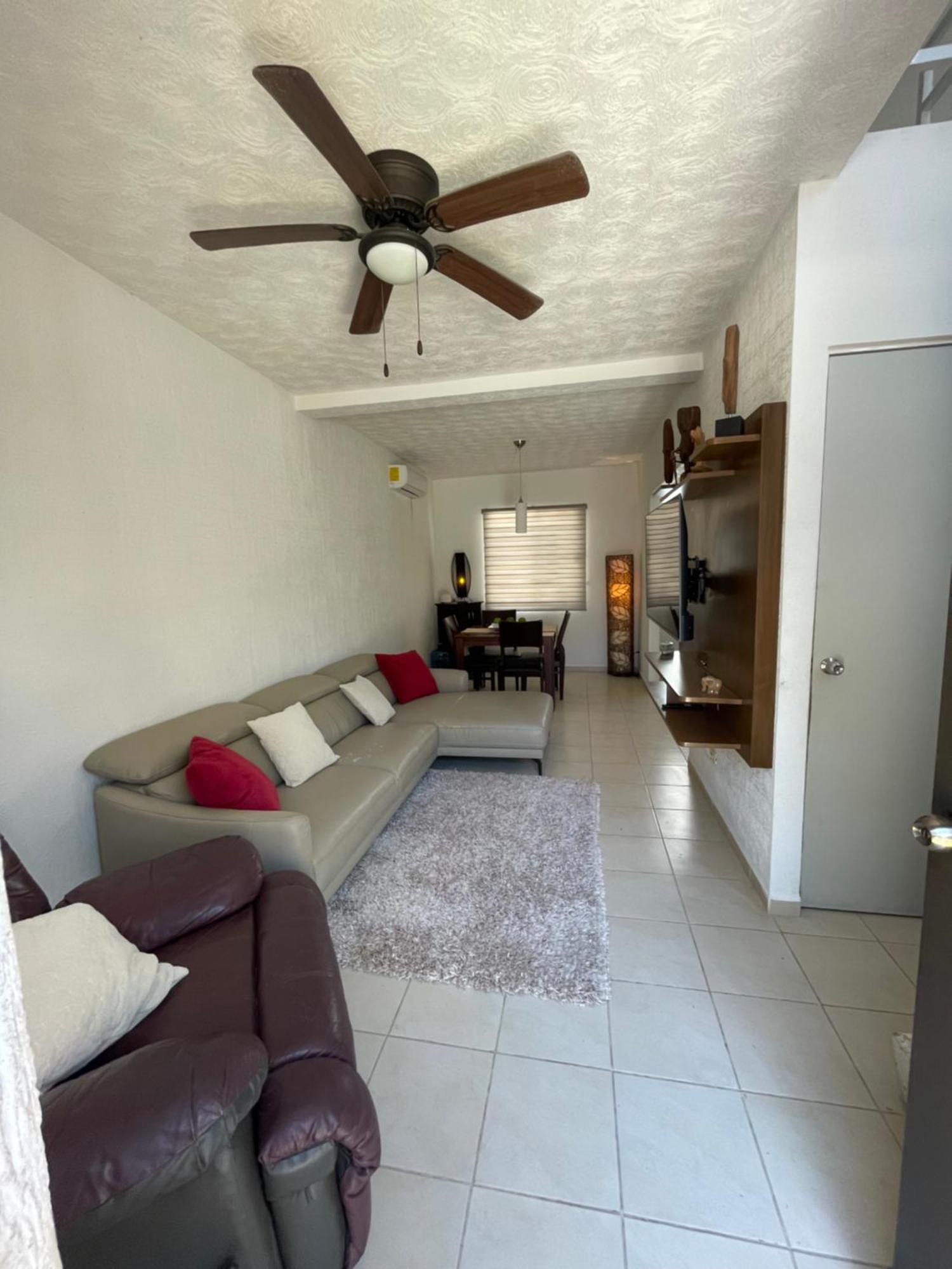 Casa En Privada Con Alberca * Cancun
